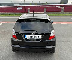 2011 Honda Fit Petrol Automatic LOW KMS - Image 4/10