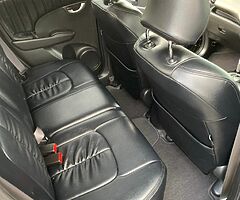2011 Honda Fit Petrol Automatic LOW KMS - Image 9/10
