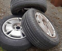 4 Honda alloys with tires