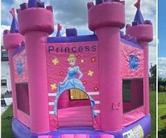 Bouncy castles - Image 6/6
