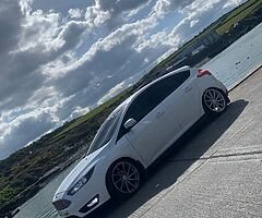 Ford Focus - Image 9/10