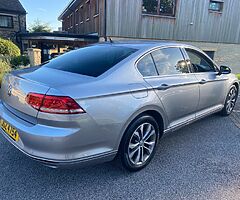 2018 Volkswagen Passat - Image 5/10