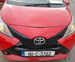 TOYOTA AYGO 1.0 X-PLAY 2016