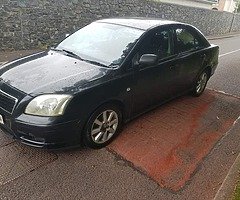 2005 Toyota Avensis