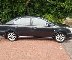 2005 Toyota Avensis