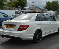 2011 Mercedes-Benz C-Class - Image 4/9