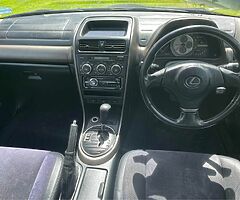 Lexus is200 - Image 6/7