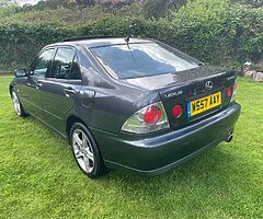 Lexus is200 - Image 7/7