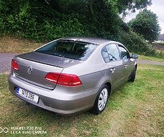 VOLKSWAGEN PASSAT 2014 - Image 8/10