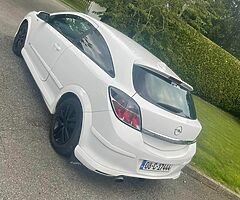 Opel Astra GTC 1.4 - Image 3/10