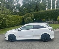 Opel Astra GTC 1.4 - Image 4/10