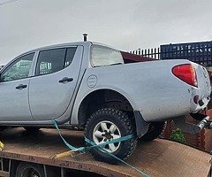 08 mitsubishi l200 breaking parts - Image 5/5