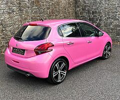 2016 Peugeot 208 1.2 automatic - Image 8/10
