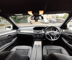 MERCEDES BENZ 2012 E220 D AMG LOW MILEAGE - Image 8/10
