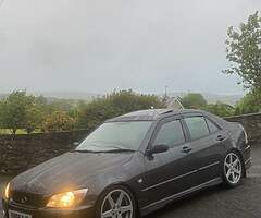 2002 Lexus IS 200