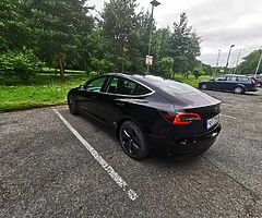 2019 Tesla Model 3 LongRange AWD BlackPack + Autopilot - Image 4/10