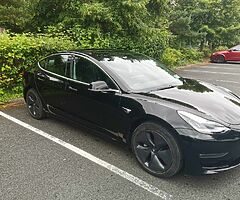 2019 Tesla Model 3 LongRange AWD BlackPack + Autopilot - Image 5/10