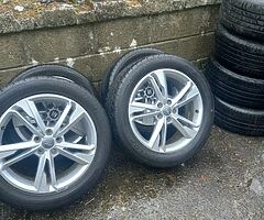 Audi Q3 19inch genuine alloy wheels with good tyres for sale - Image 4/5