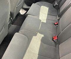 08 Passat 1.6 petrol - Image 4/9