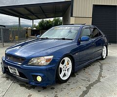 2002 Lexus IS 200