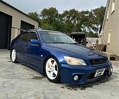 2002 Lexus IS 200