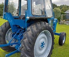 Ford 4600 with brown tax book - Image 4/8