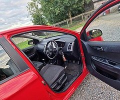Hyundai i20 - Image 4/10
