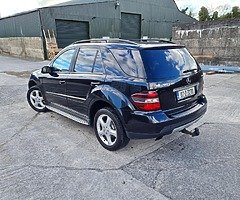 07 Mercedes crewcab low millage - Image 4/10