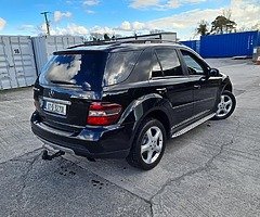 07 Mercedes crewcab low millage - Image 5/10