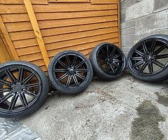 Mercedes 18 inch rims - Image 3/3