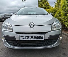 2012 Renault MEGANE 1.5 DCI LOW MILES £30 TAX