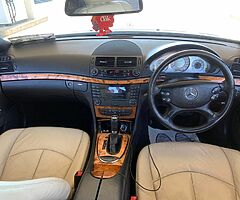 MERCEDES E280 AVANT-GARDE - Image 10/10