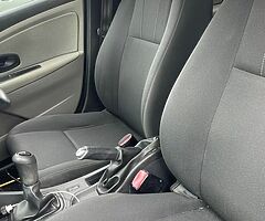 Renault Megane 1.5 dci 2010 - Image 6/8