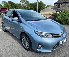 2012 Toyota Auris