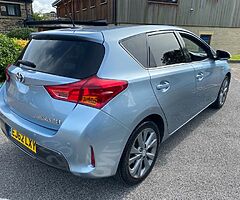 2012 Toyota Auris - Image 4/10