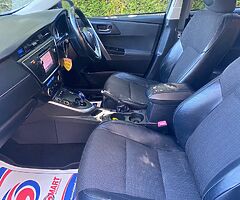 2012 Toyota Auris - Image 9/10