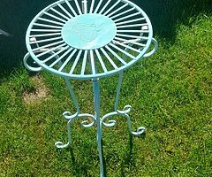 Plant table