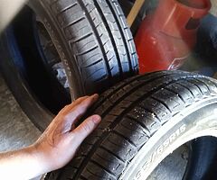 Set of alloys 17s and 2 brand new 15 tyres