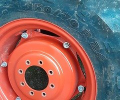 Tractor tyres off kubota new - Image 6/6