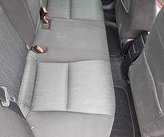 Toyota Avensis 2010 - Image 8/10