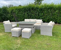 GARDEN SOFA SET + RISING TABLE :/ DELIVERY 