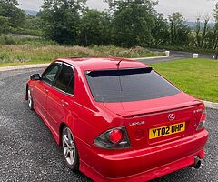 Lexus is200
