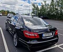 E200 for sale - Image 3/10