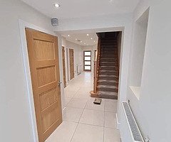 Painter available - Image 10/10
