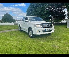 2016 toyota hilux doe and tax 1/23