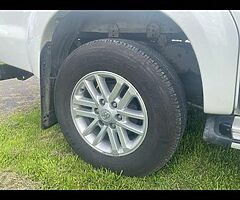 2016 toyota hilux doe and tax 1/23 - Image 7/10