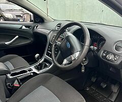 Ford mondeo 2.0 tdi  2011 - Image 9/10