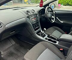 Ford mondeo 2.0 tdi  2011 - Image 10/10