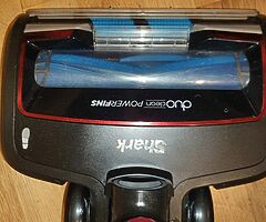 Shark  vacuum  cleaner  Iz300UKT - Image 4/8