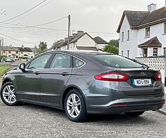 Ford Mondeo 2.0 diesel . Manual . Low km - Image 6/10